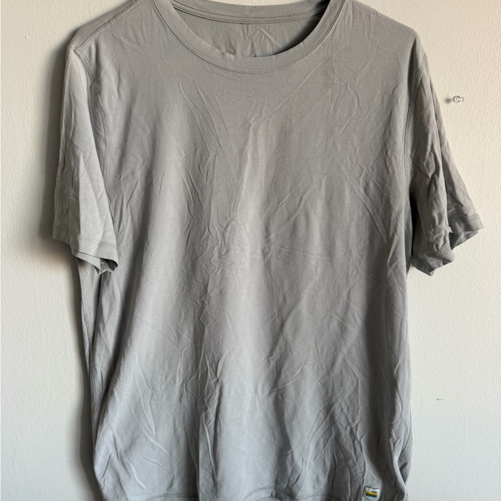 Vuori Light Gray Men's Short Sleeve Tee